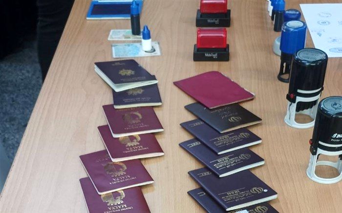 انهدام باند جعل پاسپورت و مدارک ویزا