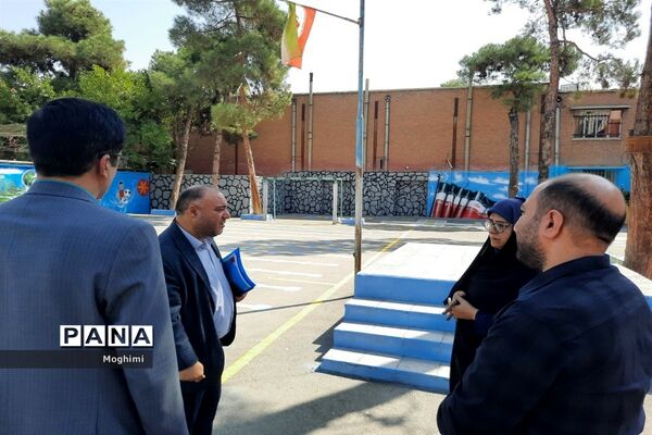 بازدید معاون پرورشی و تربیت بدنی از مدارس منطقه ۱۳ در روز مانور بازگشایی