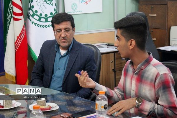 نشست هیات رئیسه شورای دانش‌آموزی استان بوشهر