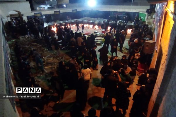 طبخ غلور در شب اربعین به رسم هرساله در خراسان جنوبی