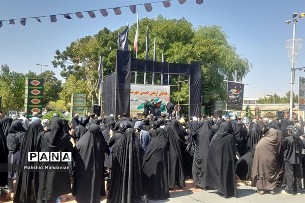 همایش اربعین حسینی در شهرستان شازند