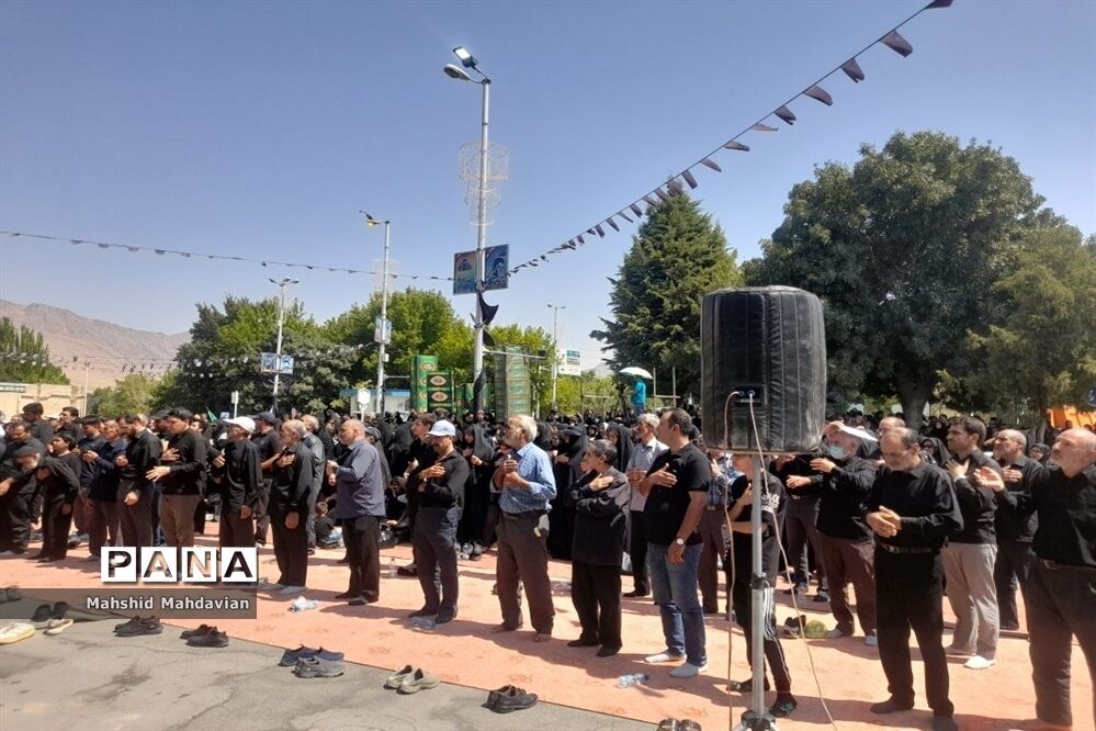 همایش اربعین حسینی در شهرستان شازند
