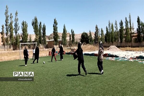 برگزاری اردوی یک‌روزه دانش‌آموزان دختر در اردوگاه نور شهرستان فیروزکوه