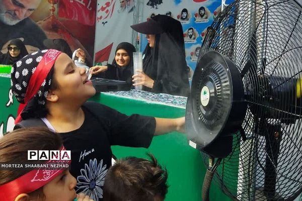 موکب حب الحسین(ع)  فشافویه درمسیر پیاده‌روی جاماندگان اربعین حسینی