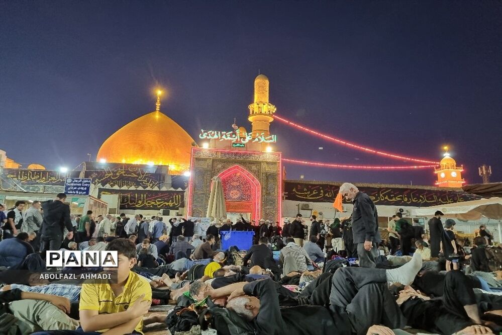 حال و هوای حرم ائمه معصومین در راهپیمایی اربعین