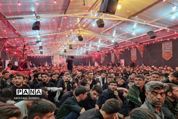 حال و هوای حرم ائمه معصومین در راهپیمایی اربعین