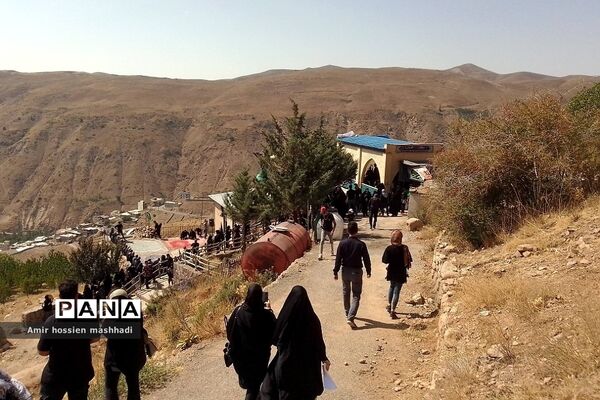 مراسم پیاده‌روی جاماندگان  اربعین در روستای جورد رودهن