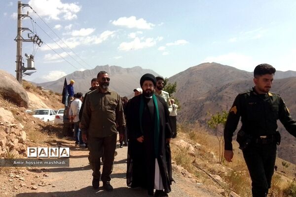 مراسم پیاده‌روی جاماندگان  اربعین در روستای جورد رودهن