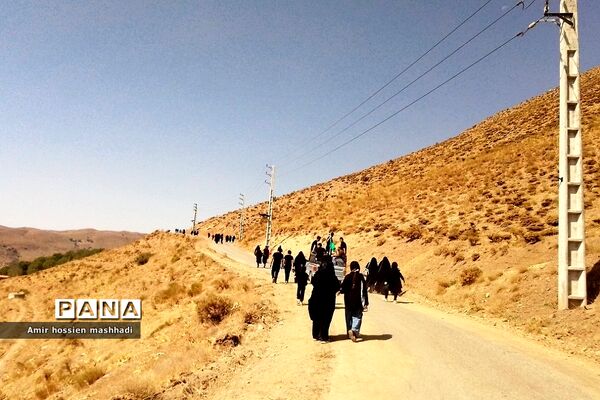 مراسم پیاده‌روی جاماندگان  اربعین در روستای جورد رودهن