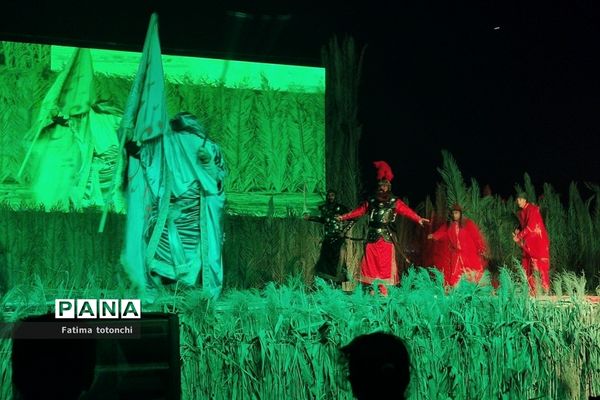 نمایش بزرگ "برفرازهستی" کاری از گروه فرهنگی و هنری مهتاب