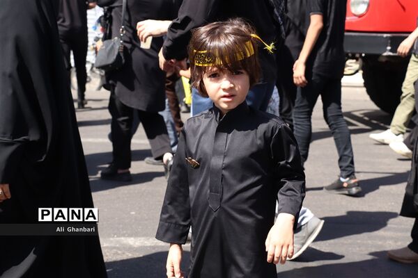 مراسم پیاده‌روی جاماندگان اربعین حسینی تبریز