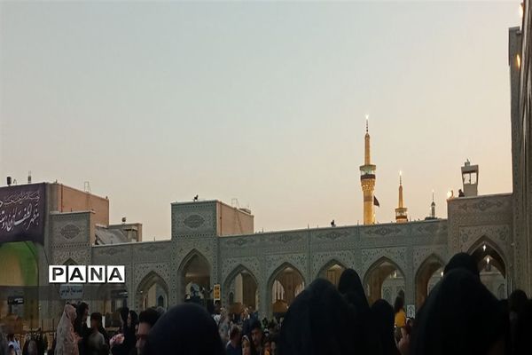 پیاده‌روی جاماندگان اربعین حسینی در مشهد مقدس