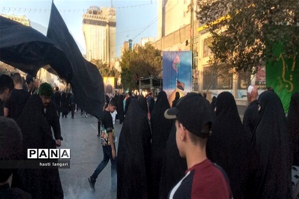 مراسم جاماندگان اربعین حسینی در جوار حرم مطهر امام رضا (ع)