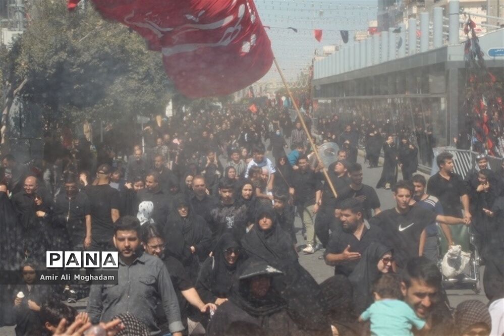 جاماندگان اربعین در پناه رضا(ع)