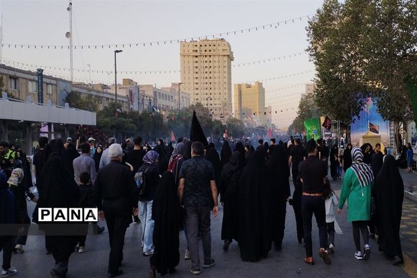 پیاده‌روی جاماندگان اربعین حسینی در مشهد