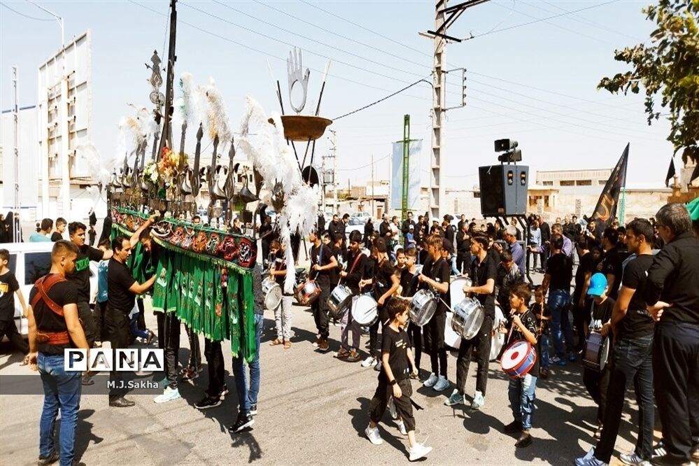 پیاده‌روی اربعین حسینی در شهر جعفریه قم