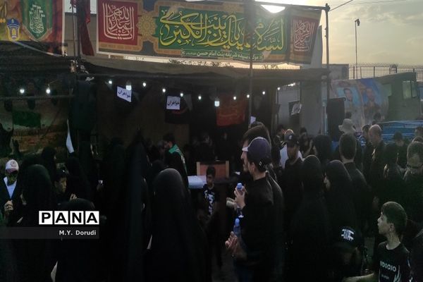 حال و هوای موکب های اربعین در پیاده‌روی زائران جمکران