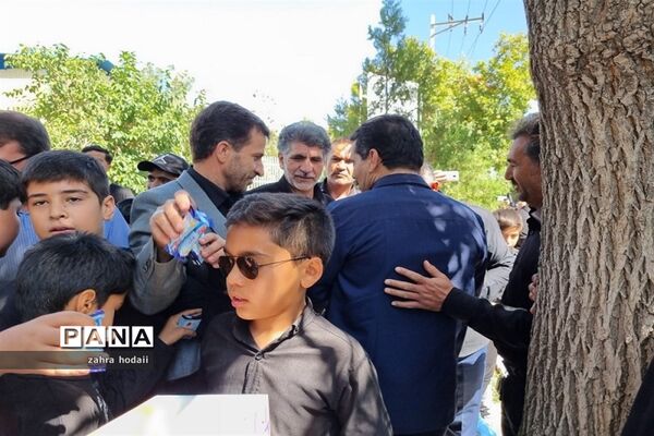 خدمات‌رسانی موکب دانش‌آموزان خراسان شمالی به جاماندگان حسینی