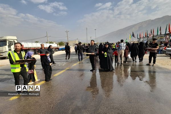 پیاده‌روی جاماندگان اربعین حسینی در شهرستان کازرون