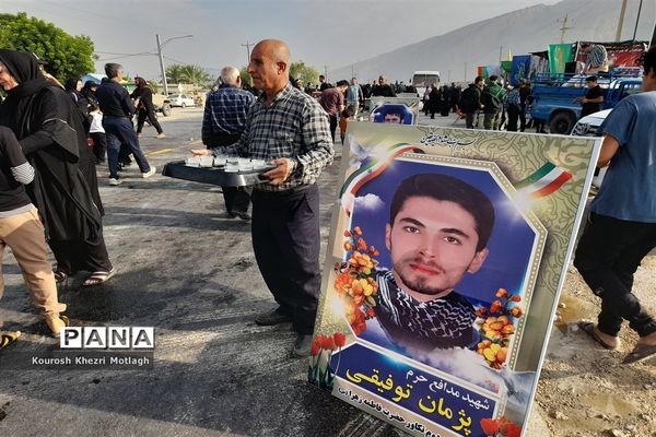 پیاده‌روی جاماندگان اربعین حسینی در شهرستان کازرون