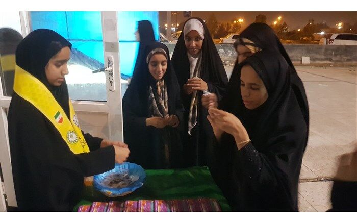نظر زوار اربعین در مورد خدمات رسانی موکب دانش‌آموزی پارسیان /فیلم