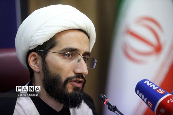 نشست خبری رئیس سازمان پژوهش و برنامه‌ریزی آموزشی
