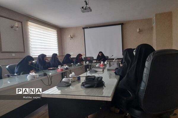 برگزاری جلسه هماهنگی طرح گام های عاشقی با محوریت دانش‌آموزان