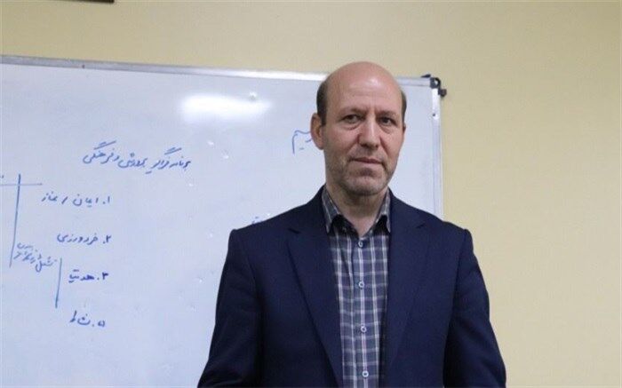 توانمندسازی مربیان پرورشی و مشاوران مدرسه در دوره سپهر دانش و معرفت