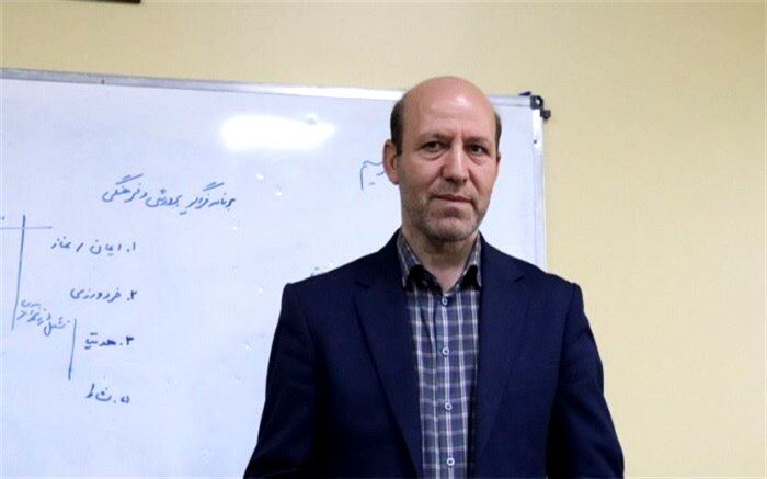 توانمندسازی مربیان پرورشی و مشاوران مدرسه در دوره سپهر دانش و معرفت