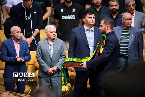 مراسم تجلیل از مدال‌آوران و قهرمانان ورزشی
