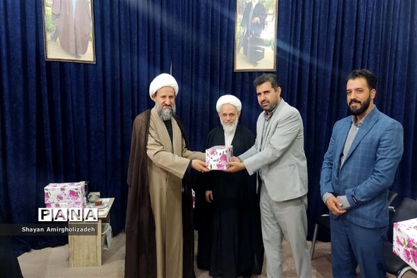 مراسم تجلیل و تقدیر از روحانیون طرح امین شهرستان‌قرچک