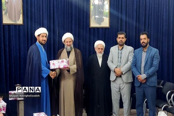مراسم تجلیل و تقدیر از روحانیون طرح امین شهرستان‌قرچک