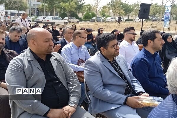 آیین کلنگ‌زنی مجتمع تجاری تخصصی بانوان در شهرستان گلبهار