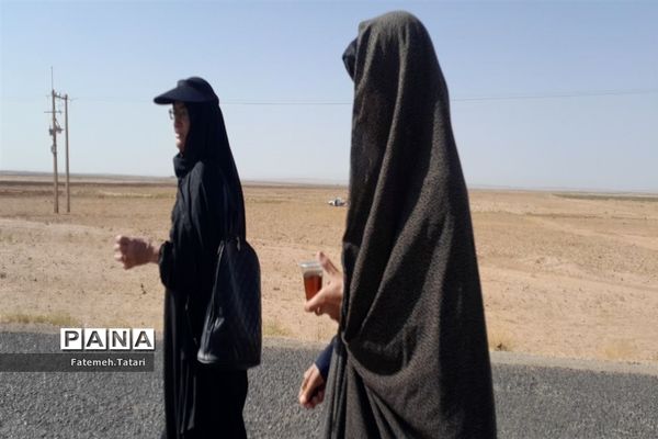 مراسم پیاده‌روی رضویّون به‌مناسبت سالروز شهادت امام رضا (ع) در شهرستان بام و صفی‌آباد