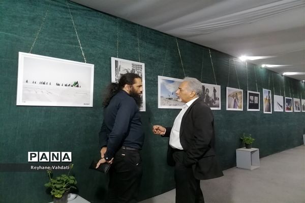 افتتاح نمایشگاه گروهی عکس در «مسیر بهشت»