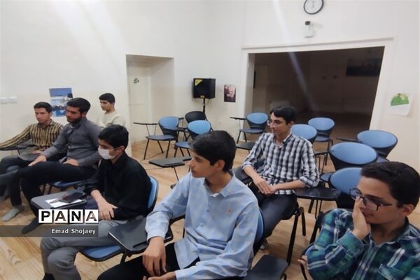 برگزاری جلسه امور جوانان و نوجوانان دانش‌آموز شهرستان کاشمر