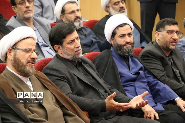 تقدیر از برگزیدگان دومین سوگواره بین‌المللی ملت امام حسین(ع) در قم