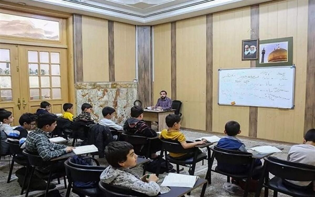 آشنایی با دوره‌های مرکز قرآن و حدیث کریمه اهل بیت (ع) ویژه نوجوانان