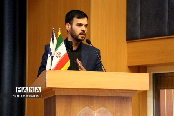 جلسه علمی تخصصی مدیران مدارس در آموزش و پرورش ناحیه ۶ مشهد