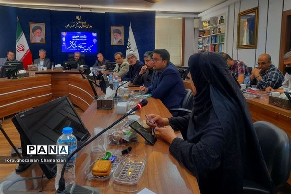 اولین نشست خبری مدیرکل آموزش و پرورش خراسان‌رضوی با اصحاب رسانه