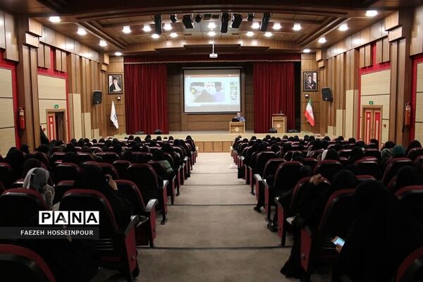 دوره تشکیلاتی یاوران ولایت ویژه فرماندهان واحد سازمان بسیج دانش‌آموزی سپاه حضرت سیدالشهدا(ع) استان تهران