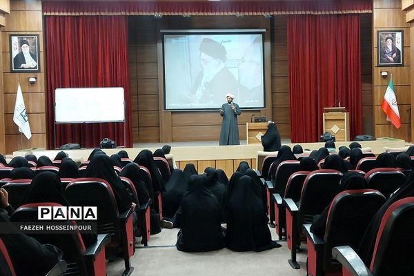 دوره تشکیلاتی یاوران ولایت ویژه فرماندهان واحد سازمان بسیج دانش‌آموزی سپاه حضرت سیدالشهدا(ع) استان تهران