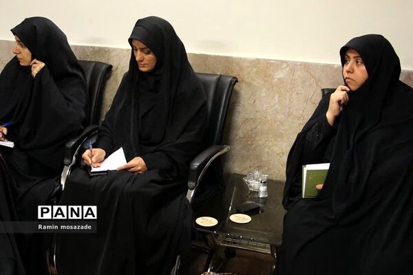برگزاری جلسه شورای هماهنگی تبلیغات اسلامی ویژه هفته دفاع مقدس در رودهن