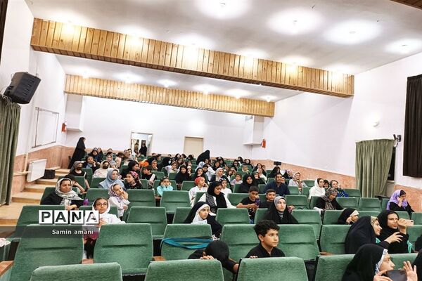 اختتامیه کلاس‌های اوقات فراغت کانون فرهنگی تربیتی ریحانه شهرستان بجنورد
