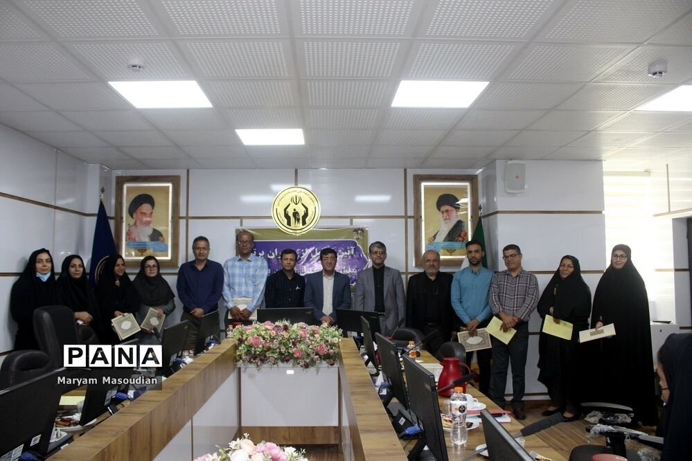 آیین تجلیل از مدیران برتر مدارس همدل استان بوشهر