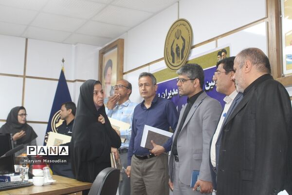 آیین تجلیل از مدیران برتر مدارس همدل استان بوشهر
