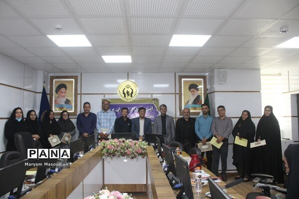 آیین تجلیل از مدیران برتر مدارس همدل استان بوشهر