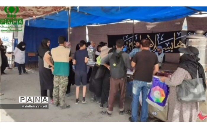 مراسم استقبال از زائران پیاده مشهد در موکب آموزشگاه اخوت تبادکان/فیلم