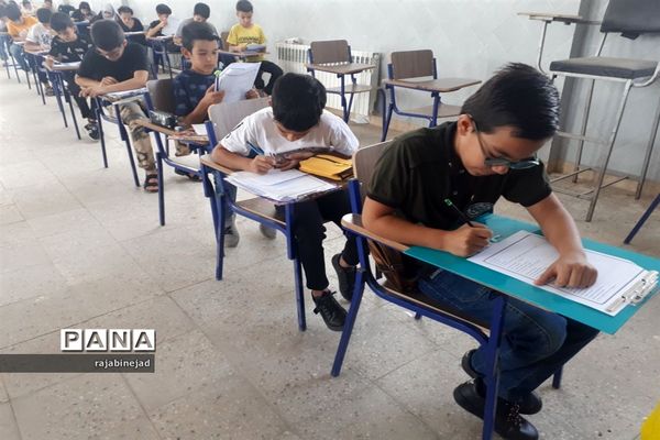 برگزاری مسابقه کتابخوانی دانایی، توانایی در ابرکوه