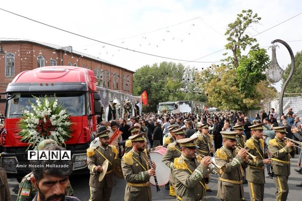 استقبال مردم ارومیه از 24 شهید تازه تفحص شده